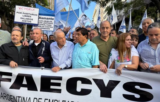 EL CECO SE SUMA A LA MOVILIZACIÓN NACIONAL EN DEFENSA DEL TRABAJO